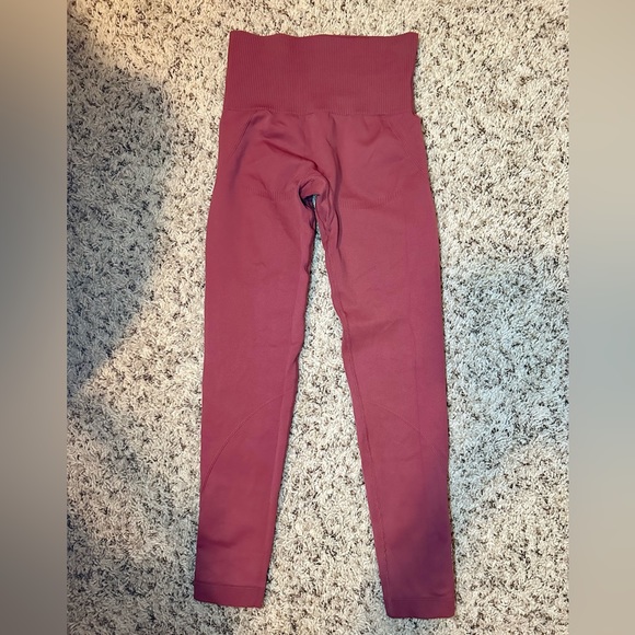 Doyoueven High Waisted Leggings - Picture 2 of 3